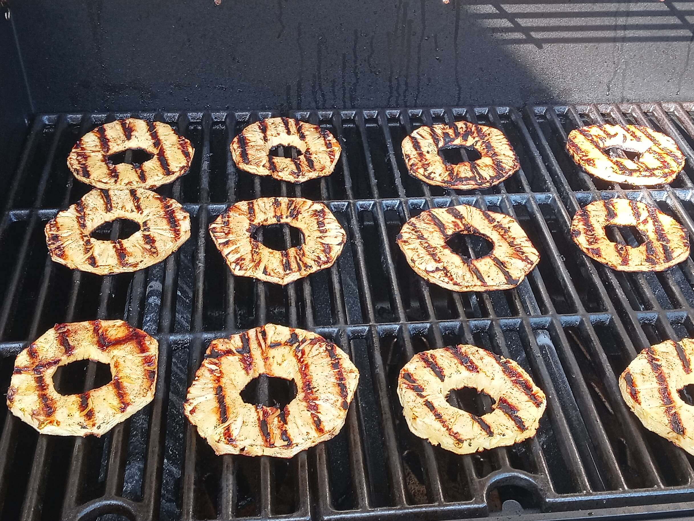 Grilled Pineapple Slices