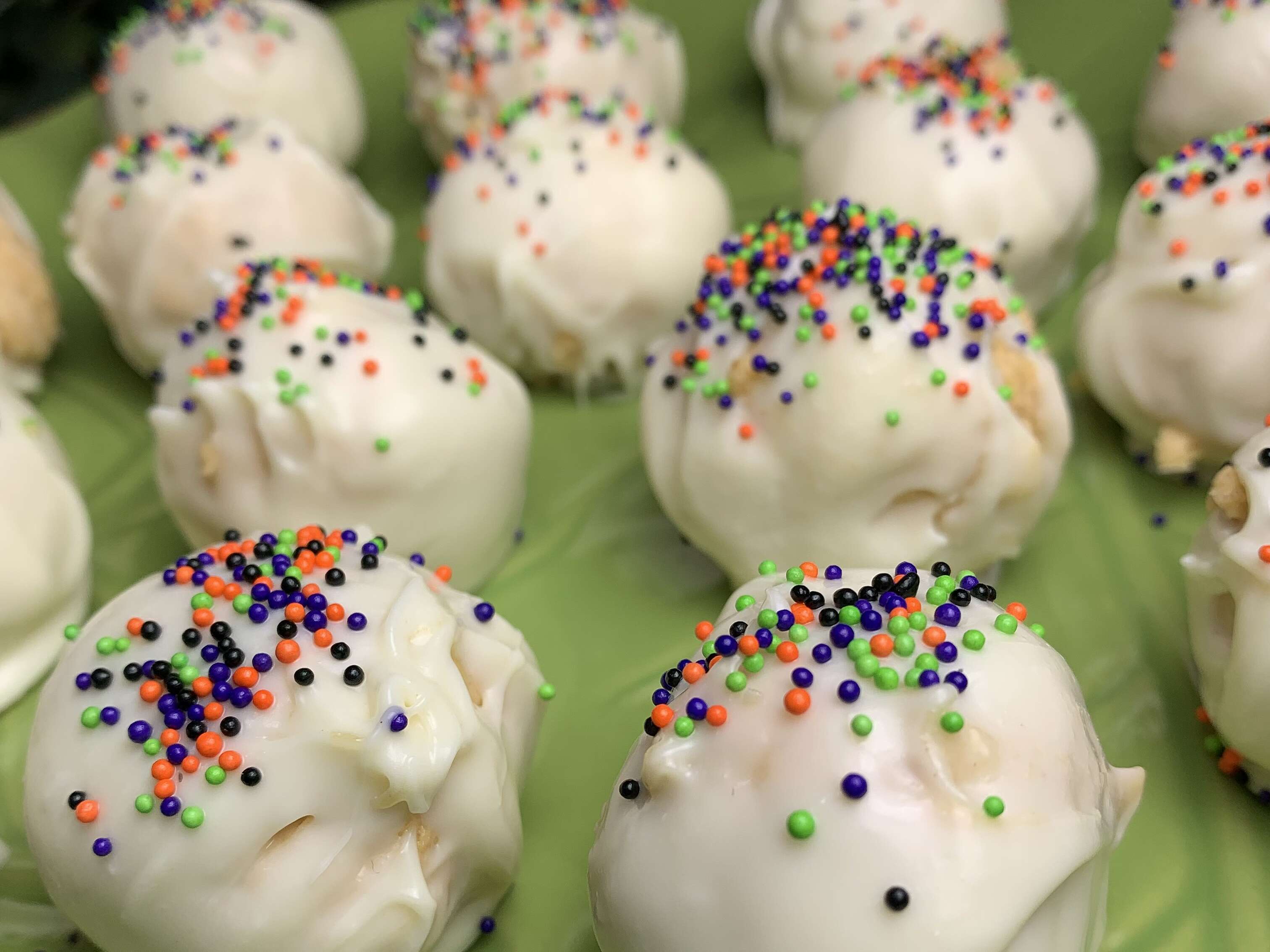 Easy Pumpkin Spice Truffles