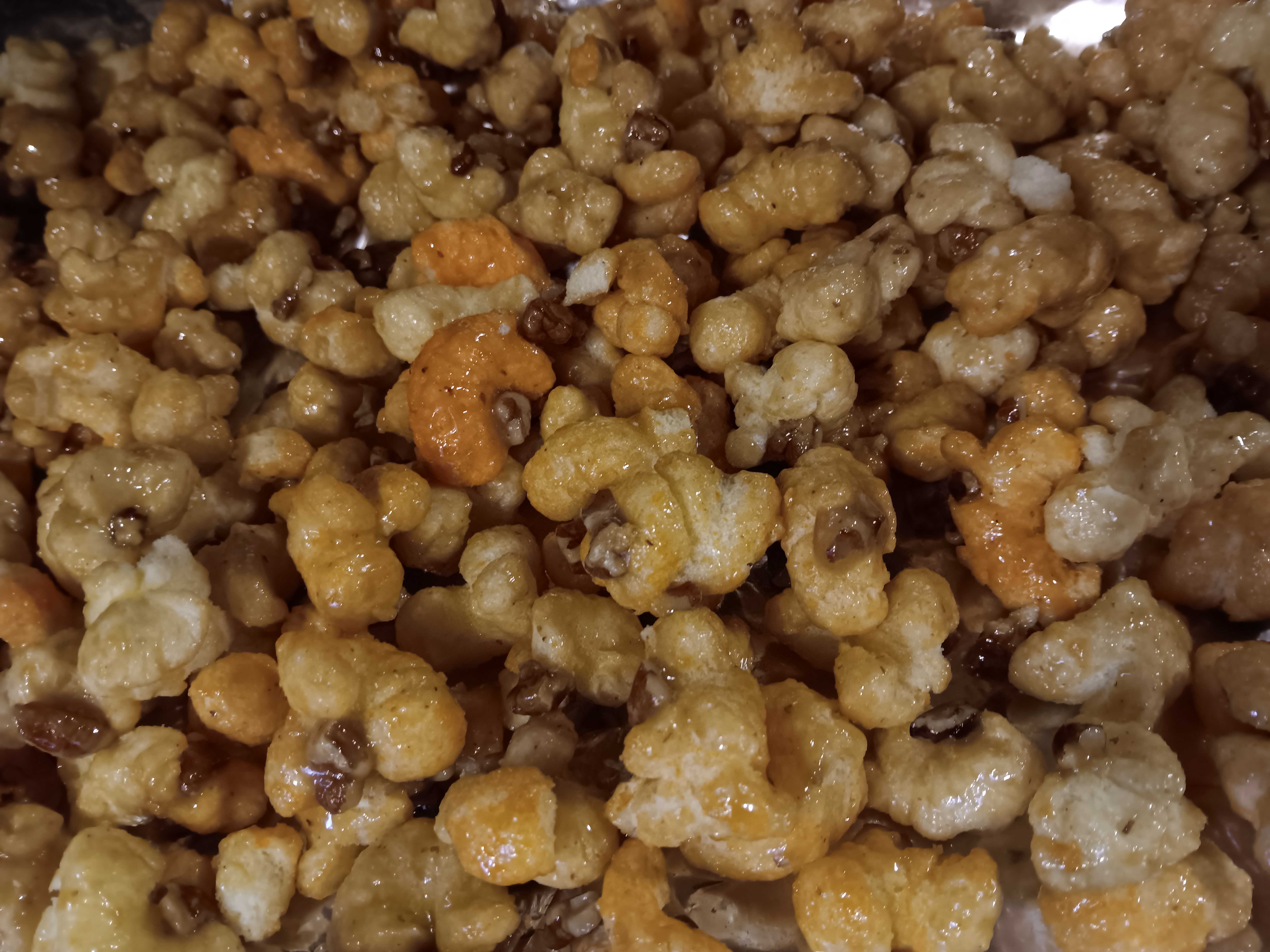 Puffed Caramel Corn