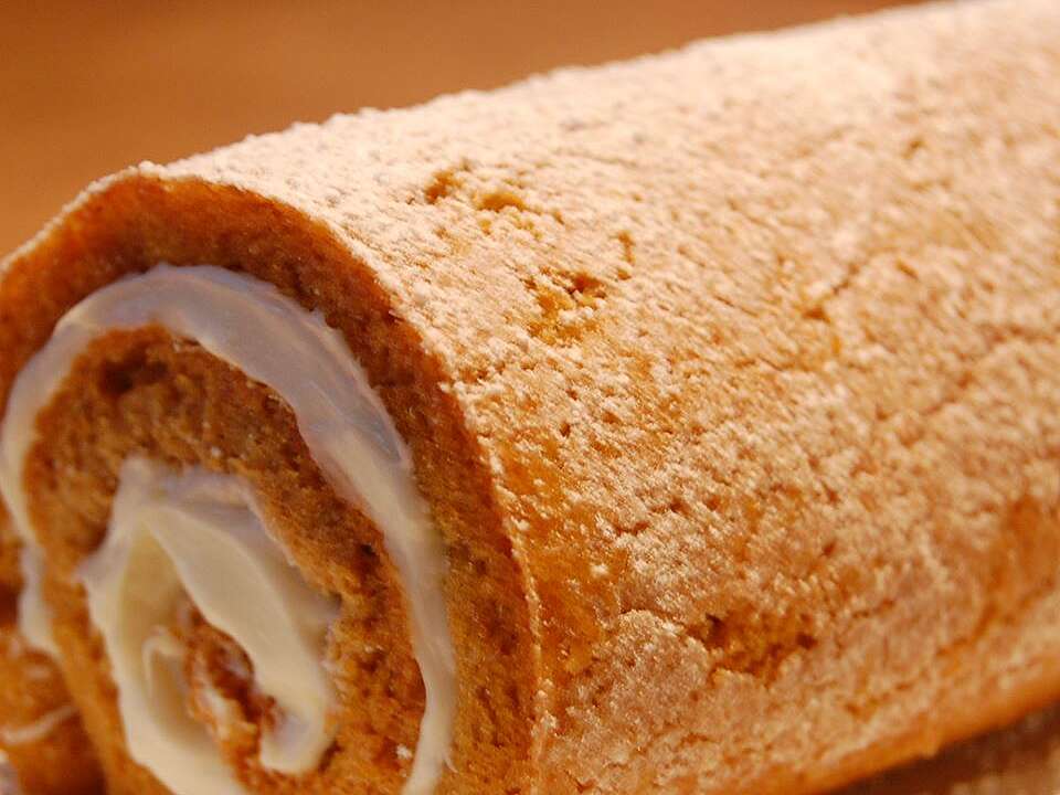 Pumpkin Roll Cake