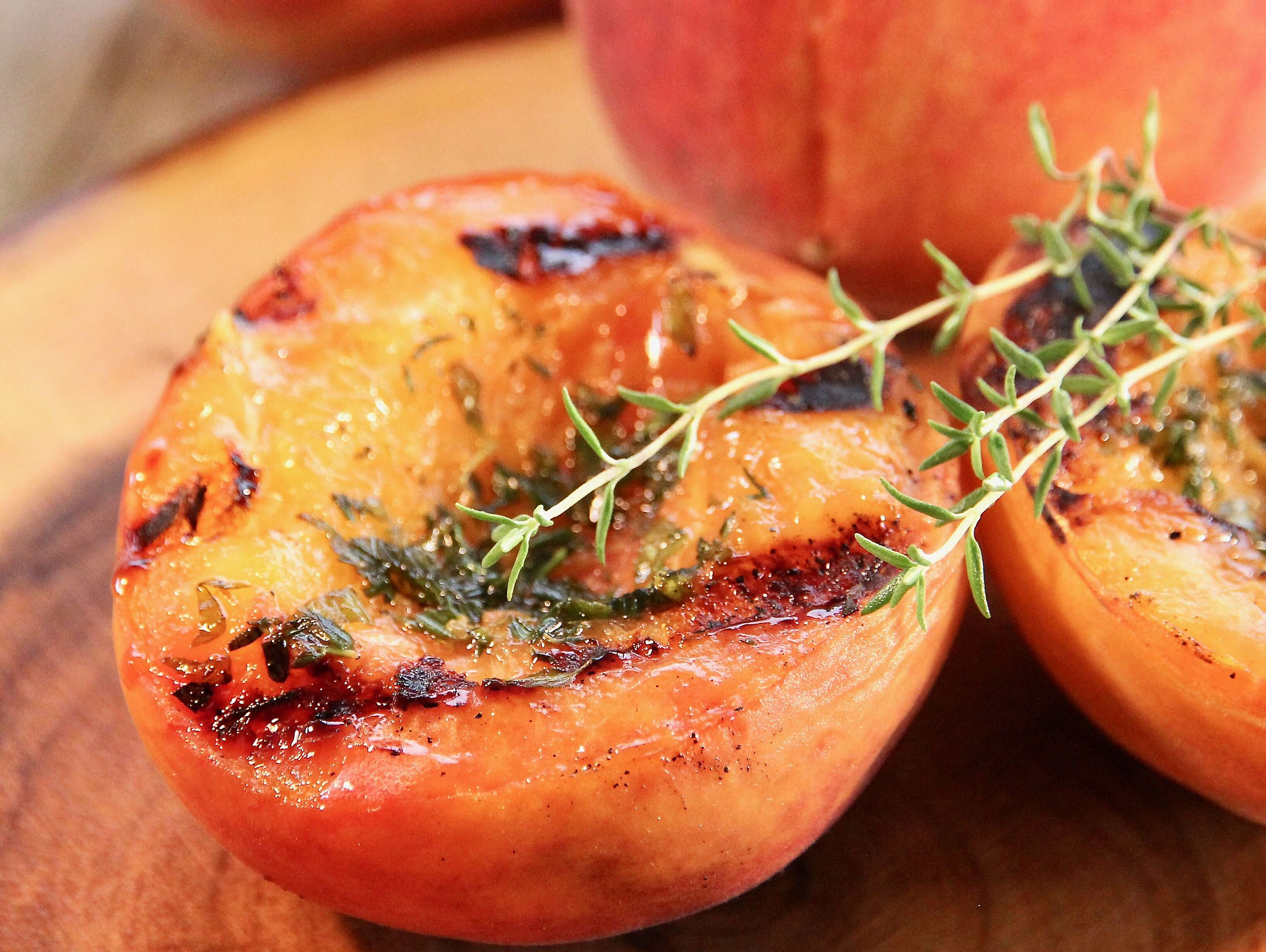 Quick Savory Grilled Peaches