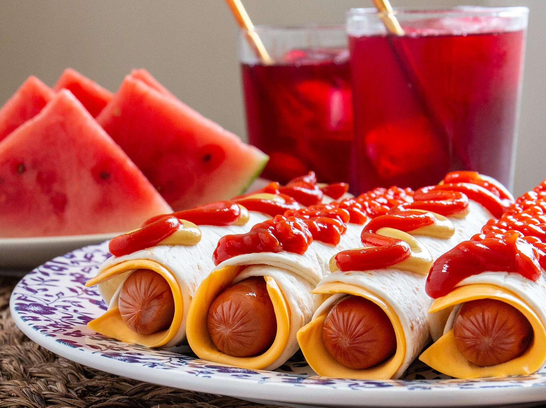 Hot Dog RollUp