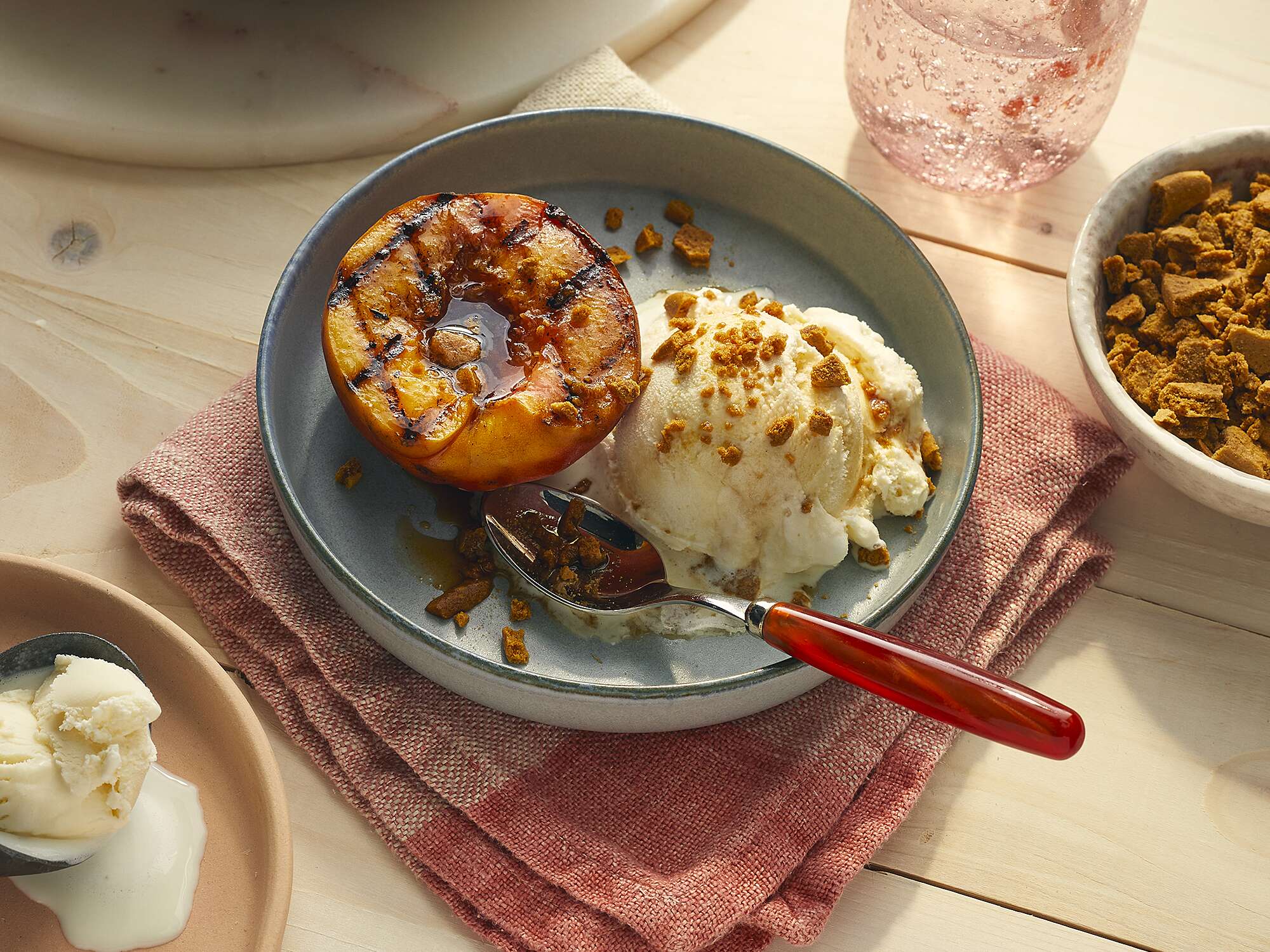 Grilled Peaches with Gingersnaps