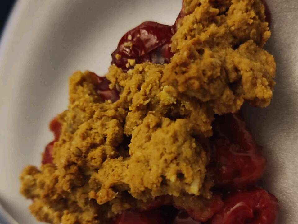 Cherry Crumble